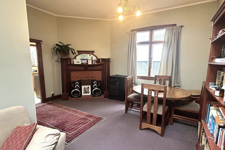 Photo of property in 127 Onepu Road, Lyall Bay, Wellington, 6022