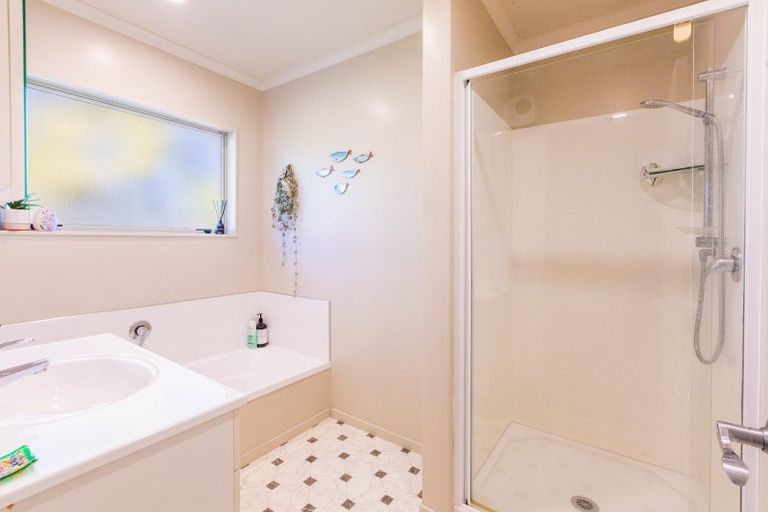 Photo of property in 21 Watts Street, Waipawa, 4210