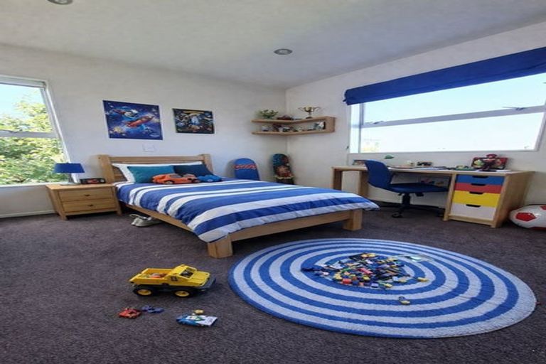 Photo of property in 36 De Luen Avenue, Tindalls Beach, Whangaparaoa, 0930