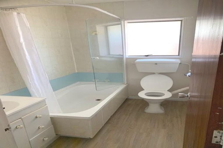 Photo of property in 3/23 Champion Street, Edgeware, Christchurch, 8013