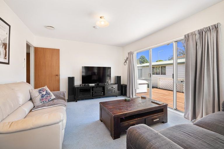 Photo of property in 2/4 Bromley Road, Bromley, Christchurch, 8062