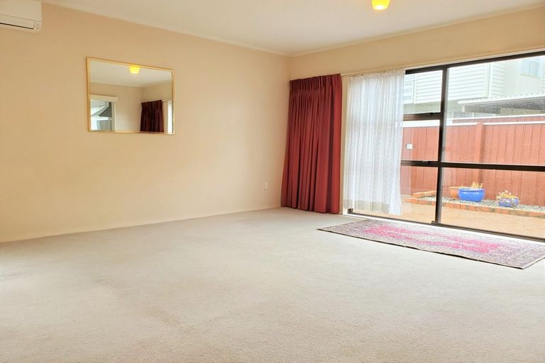 Photo of property in 1/2 Burdendale Grove, Churton Park, Wellington, 6037