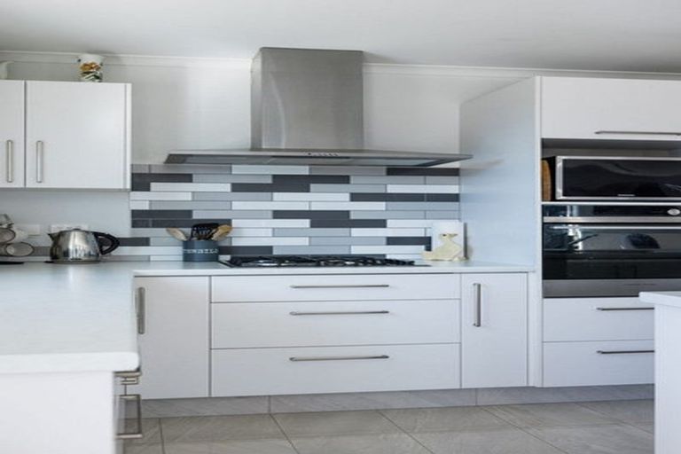 Photo of property in 36 Rose Leigh Drive, Cambridge, 3434