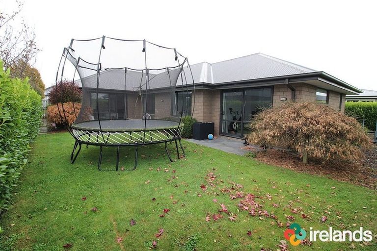 Photo of property in 16 Aberdare Street, Halswell, Christchurch, 8025