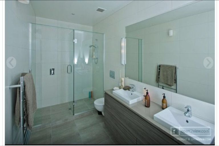 Photo of property in 154 Marine Parade, Mount Maunganui, 3116