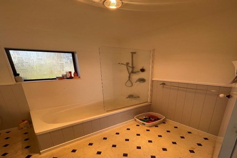 Photo of property in 1/1 Silvan Place, Bell Block, New Plymouth, 4312