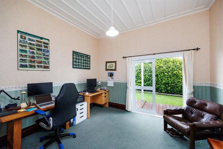 Photo of property in 375 Rangatira Road, Hunterville, 4786