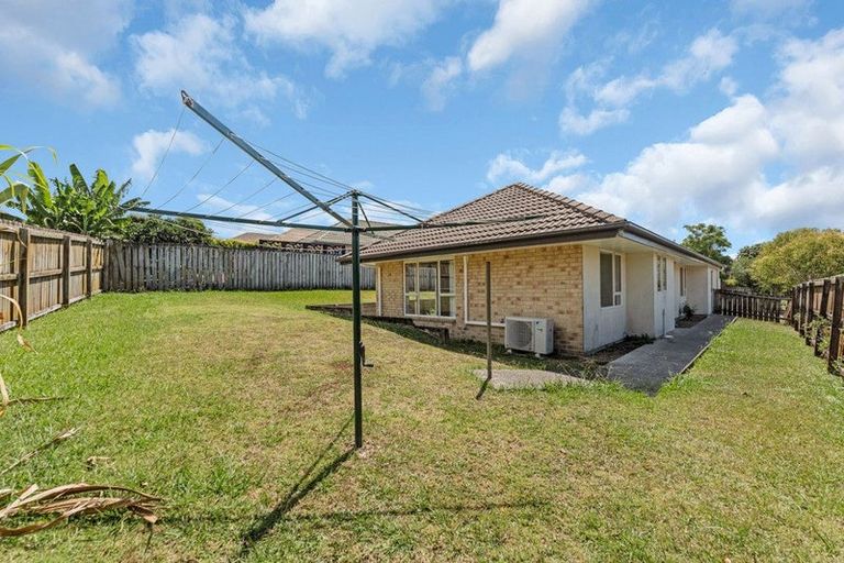 Photo of property in 17 Cretian Crescent, Henderson, Auckland, 0612