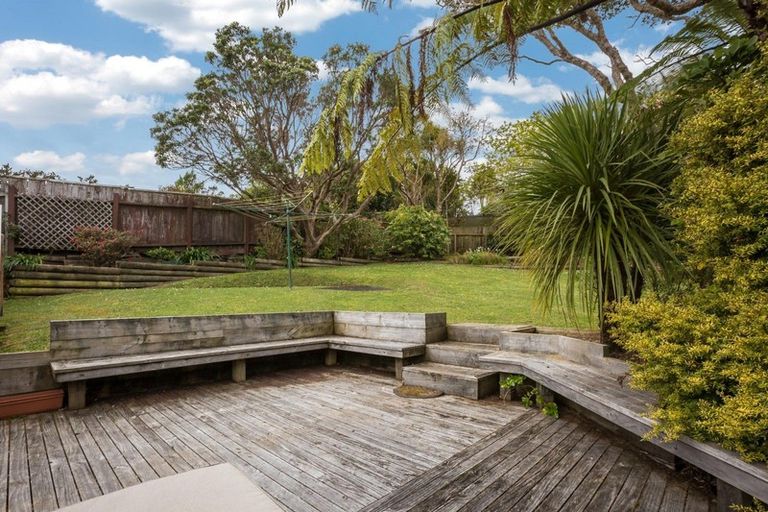 Photo of property in 10 Huntingdon Street, Northland, Wellington, 6012