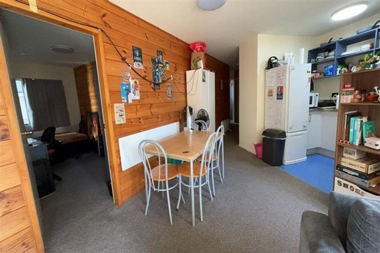 Photo of property in Basin Reserve Complex, 36/4 Sussex Street, Mount Cook, Wellington, 6021