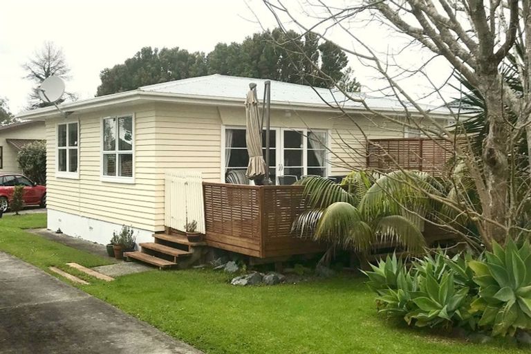 Photo of property in 5a Melanie Place, Orewa, 0931