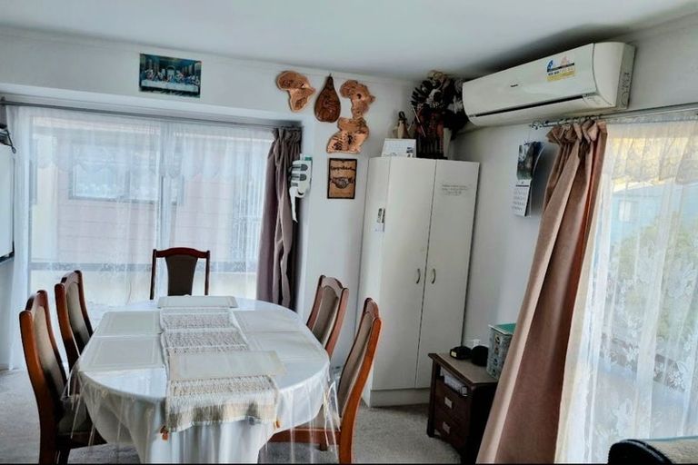 Photo of property in 82 Malaspina Place, Papatoetoe, Auckland, 2025