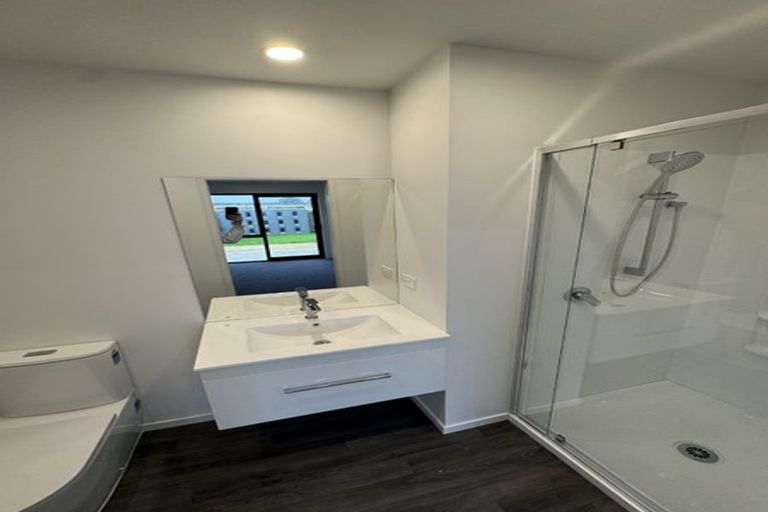 Photo of property in 393 Devonport Road, Tauranga South, Tauranga, 3112