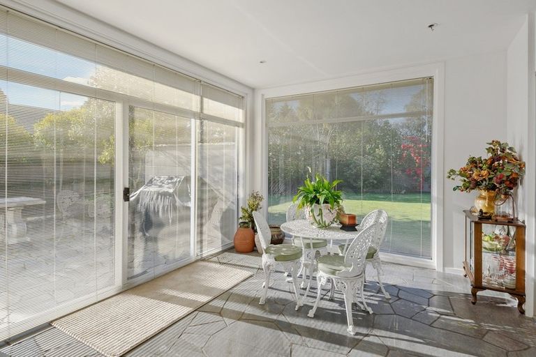 Photo of property in 214 Grahams Road, Burnside, Christchurch, 8053