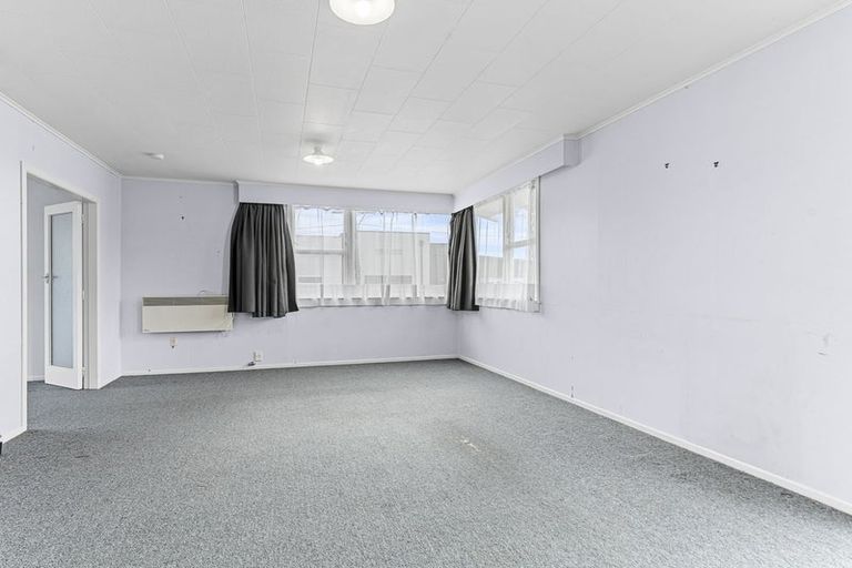 Photo of property in 1/67 Young Street, New Plymouth, 4310