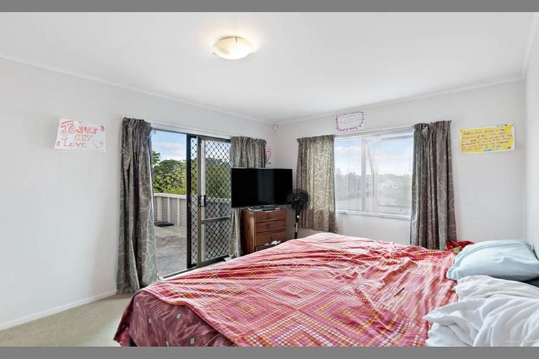 Photo of property in 20 Ransom Smyth Drive, Goodwood Heights, Auckland, 2105