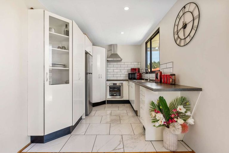 Photo of property in 85b Pohutukawa Drive, Owhata, Rotorua, 3010