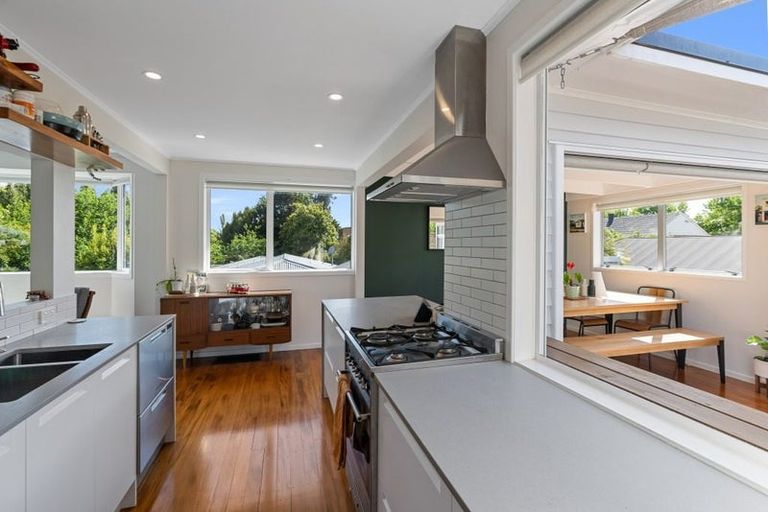 Photo of property in 13a Nikau Street, New Lynn, Auckland, 0600