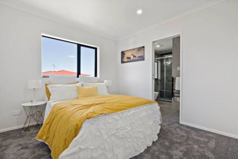 Photo of property in 1b Kairanga Street, Mangere East, Auckland, 2024