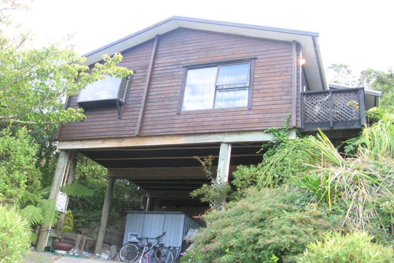 Photo of property in 35 Makara Road, Karori, Wellington, 6012