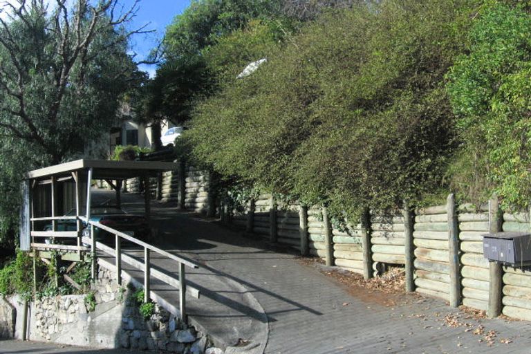 Photo of property in 43 Coote Road, Bluff Hill, Napier, 4110