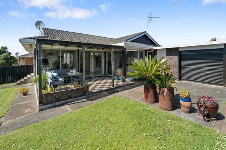 Photo of property in 30 Luton Avenue, Sunnyhills, Auckland, 2010