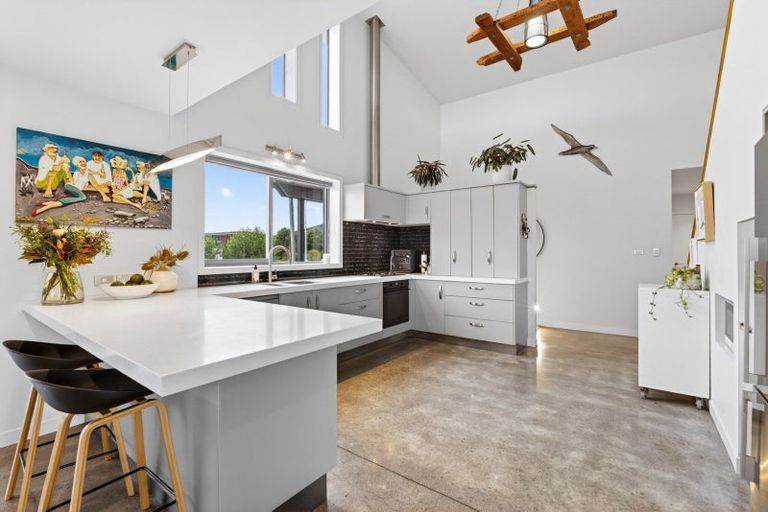 Photo of property in 11 Mer Place, Bay View, Napier, 4104