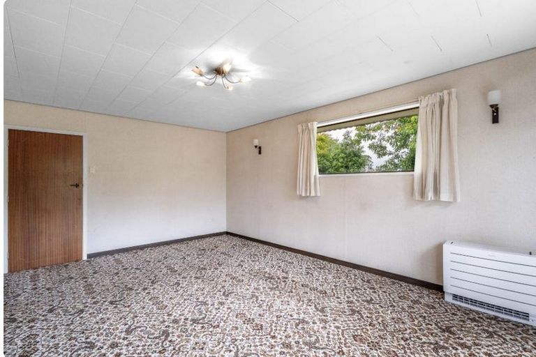 Photo of property in 3 Mcvicar Street, Tuatapere, 9620
