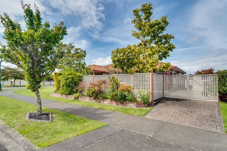Photo of property in 28 Balmoral Street, Taradale, Napier, 4112