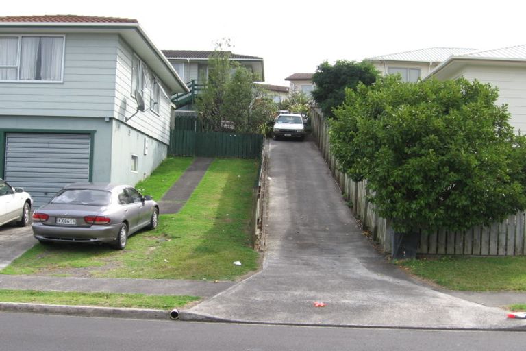 Photo of property in 30 Elizabeth Drive, West Harbour, Auckland, 0618