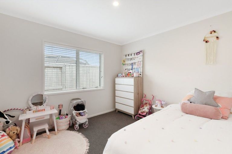 Photo of property in 4 Livingstone Drive, Papamoa Beach, Papamoa, 3118