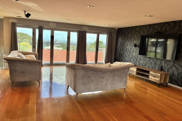Photo of property in 4 The Enclave, Totara Heights, Auckland, 2105