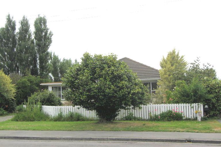 Photo of property in 32 Kenwyn Avenue, St Albans, Christchurch, 8052