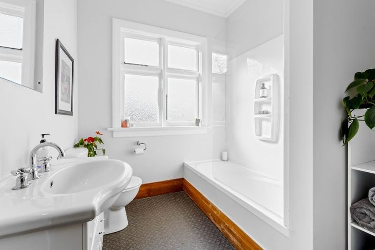 Photo of property in 127 Forfar Street, Clyde Hill, Dunedin, 9011