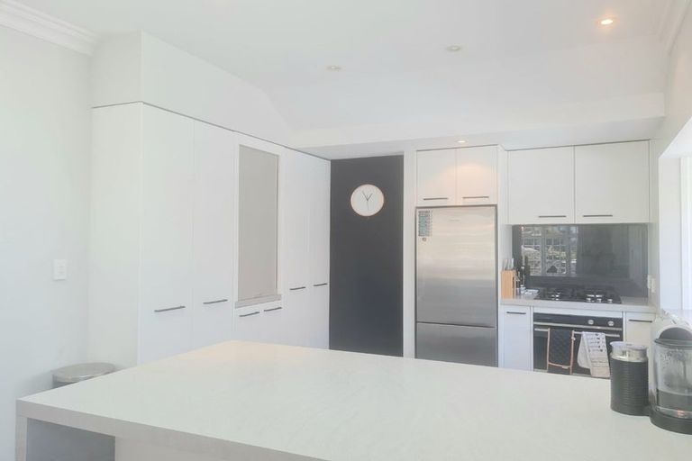 Photo of property in 8 Omar Street, Khandallah, Wellington, 6035