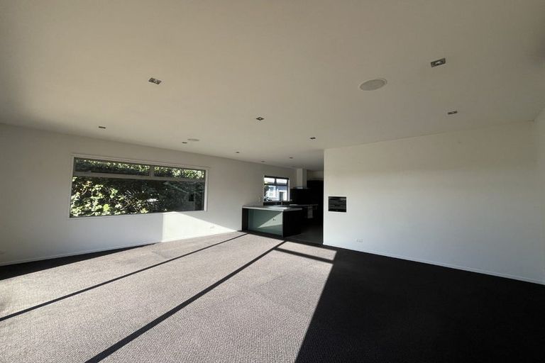 Photo of property in 292 Devon Street West, New Plymouth, 4310