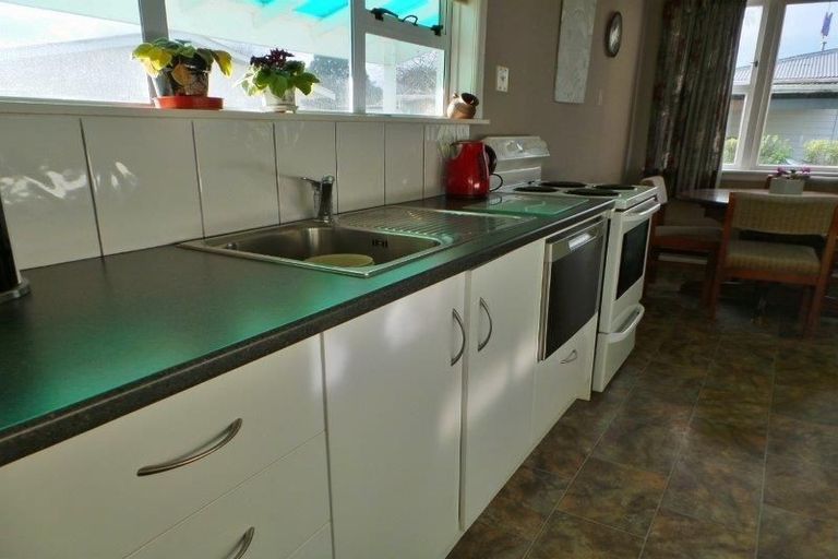 Photo of property in 25 Fairfield Road, Levin, 5510