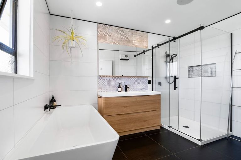 Photo of property in 19 Manson Street, Gate Pa, Tauranga, 3112