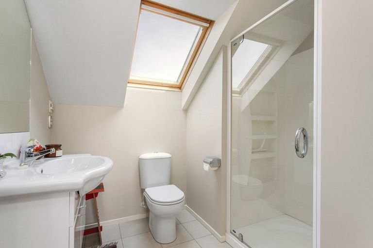 Photo of property in 69 Jeffreys Road, Fendalton, Christchurch, 8052