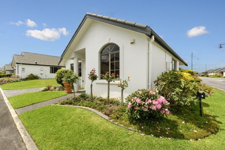 Photo of property in Orange Grove Village, 38/22 Pyes Pa Road, Pyes Pa, Tauranga, 3112