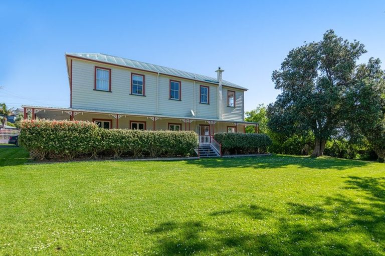 Photo of property in 14 Nelson Street, Helensville, 0800