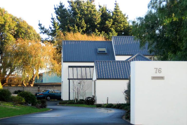 Photo of property in 76 Martin Road, Paraparaumu Beach, Paraparaumu, 5032