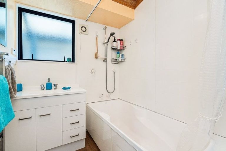 Photo of property in 31 Tait Street, Te Kamo, Whangarei, 0112