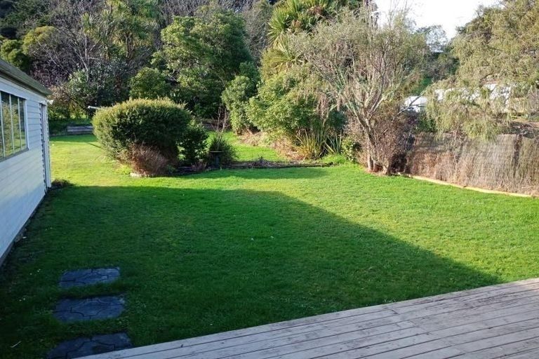 Photo of property in 109 Main Road, Wainuiomata, Lower Hutt, 5014