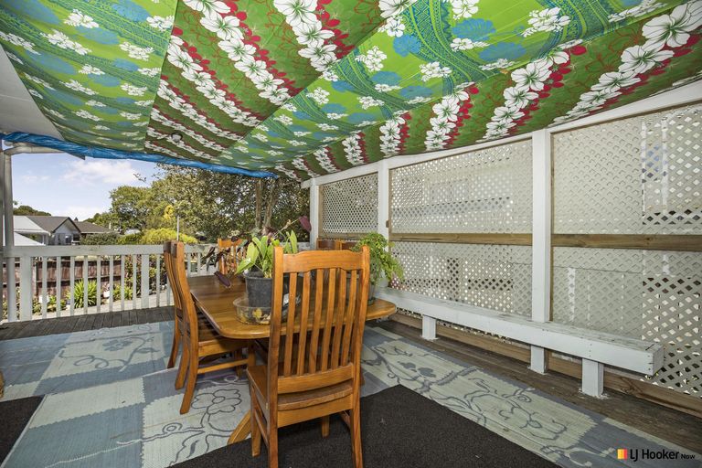 Photo of property in 1/17 Carter Place, Manurewa, Auckland, 2102