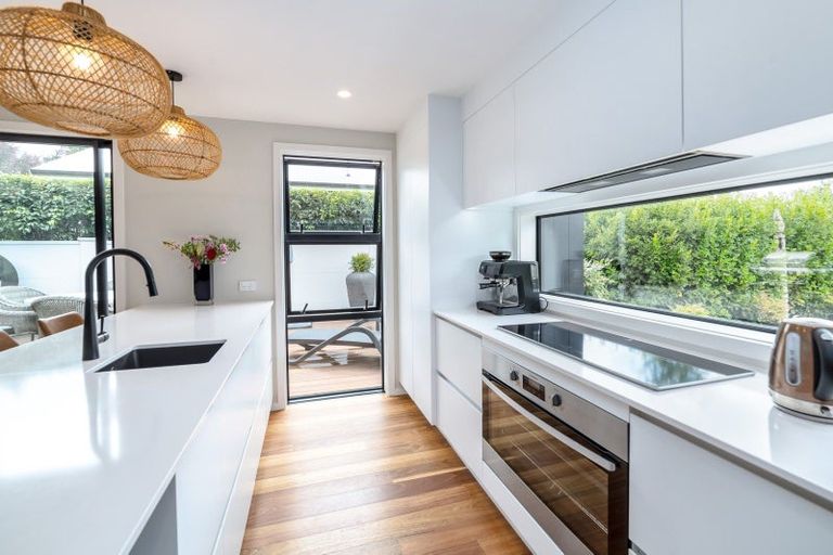 Photo of property in 30 Mcmaster Street, Greytown, 5712