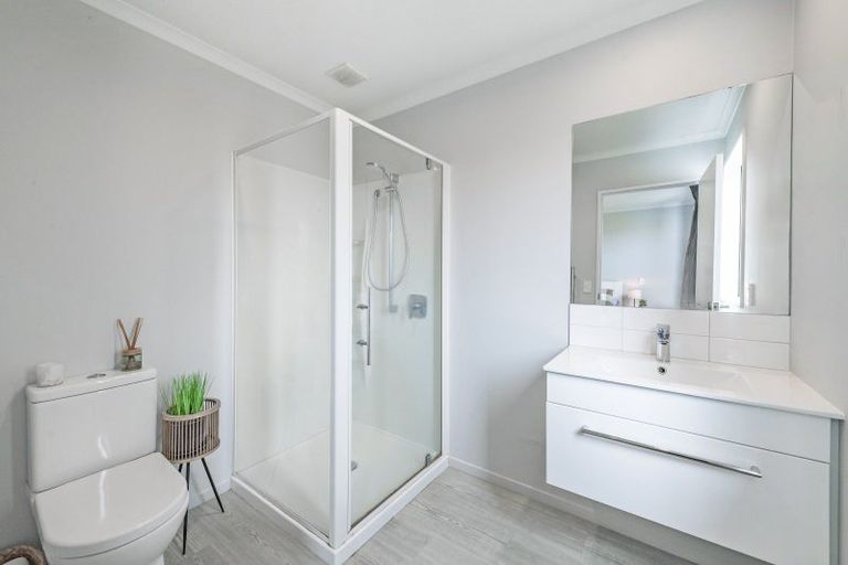 Photo of property in 18 Brian Keogh Lane, Wigram, Christchurch, 8025