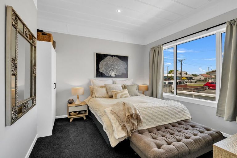 Photo of property in 14 Lowther Street, Whanganui, 4500