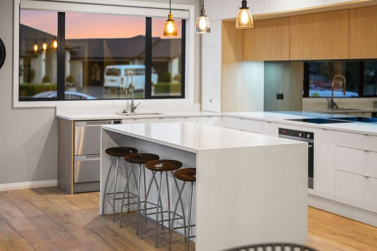 Photo of property in 2 Helen June Avenue, Flagstaff, Hamilton, 3210