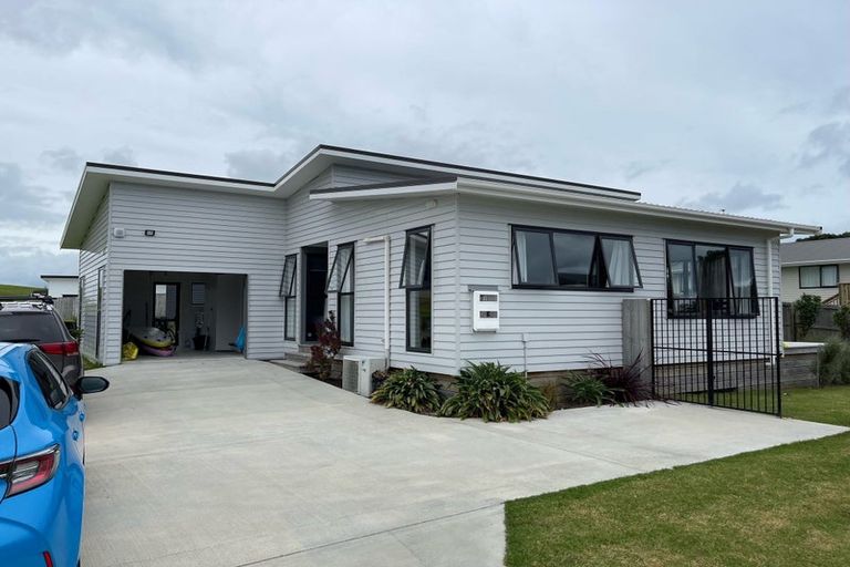Photo of property in 19 Sunset Drive, Baylys Beach, Dargaville, 0377